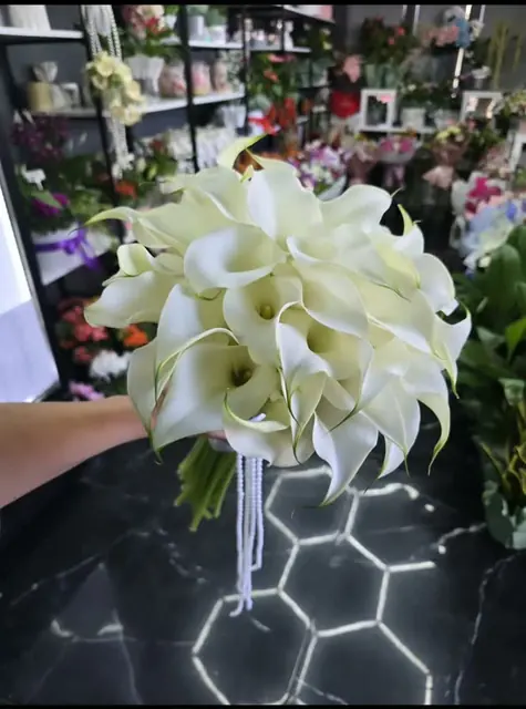 Buchet de mireasă din cale albe